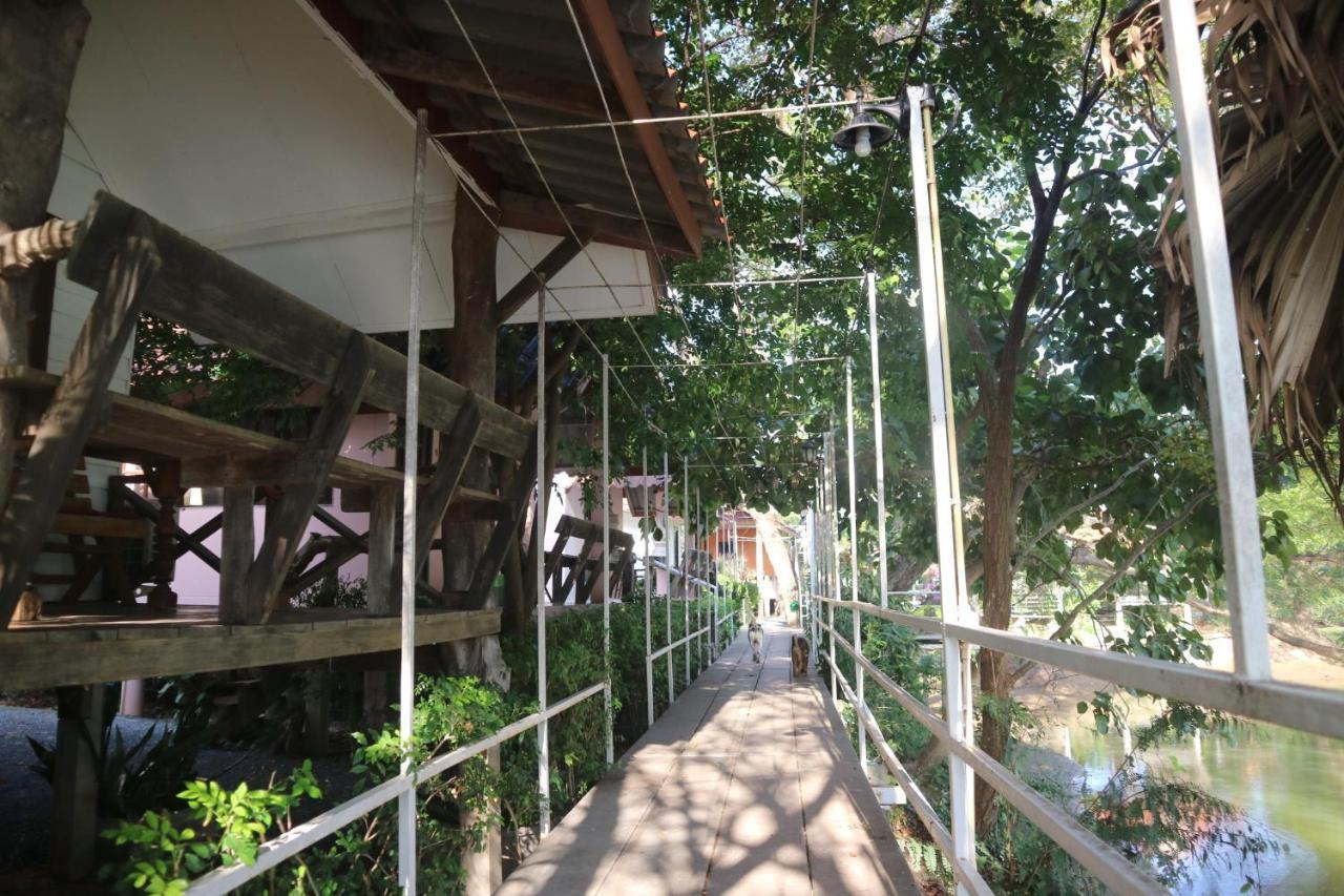 Moon River Resort Phimai Exterior foto